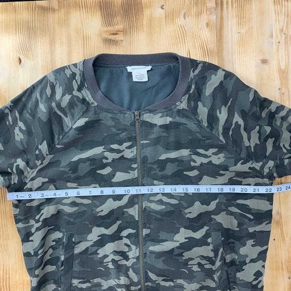 Beachlunchlounge Olive Green Camo Bomber Jacket Sz L - Picture 9 of 10